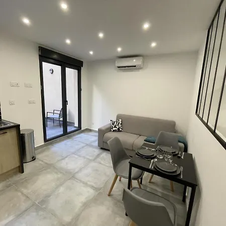 Marseille : Appartement T2 avec terrasse Extérieur photo