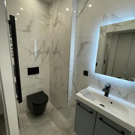 Marseille : Appartement T2 avec terrasse Extérieur photo