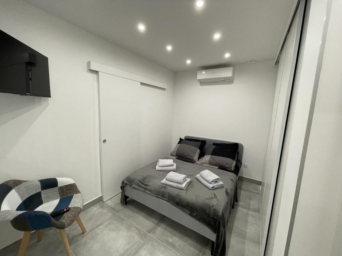 : T2 Avec Terrasse Apartment